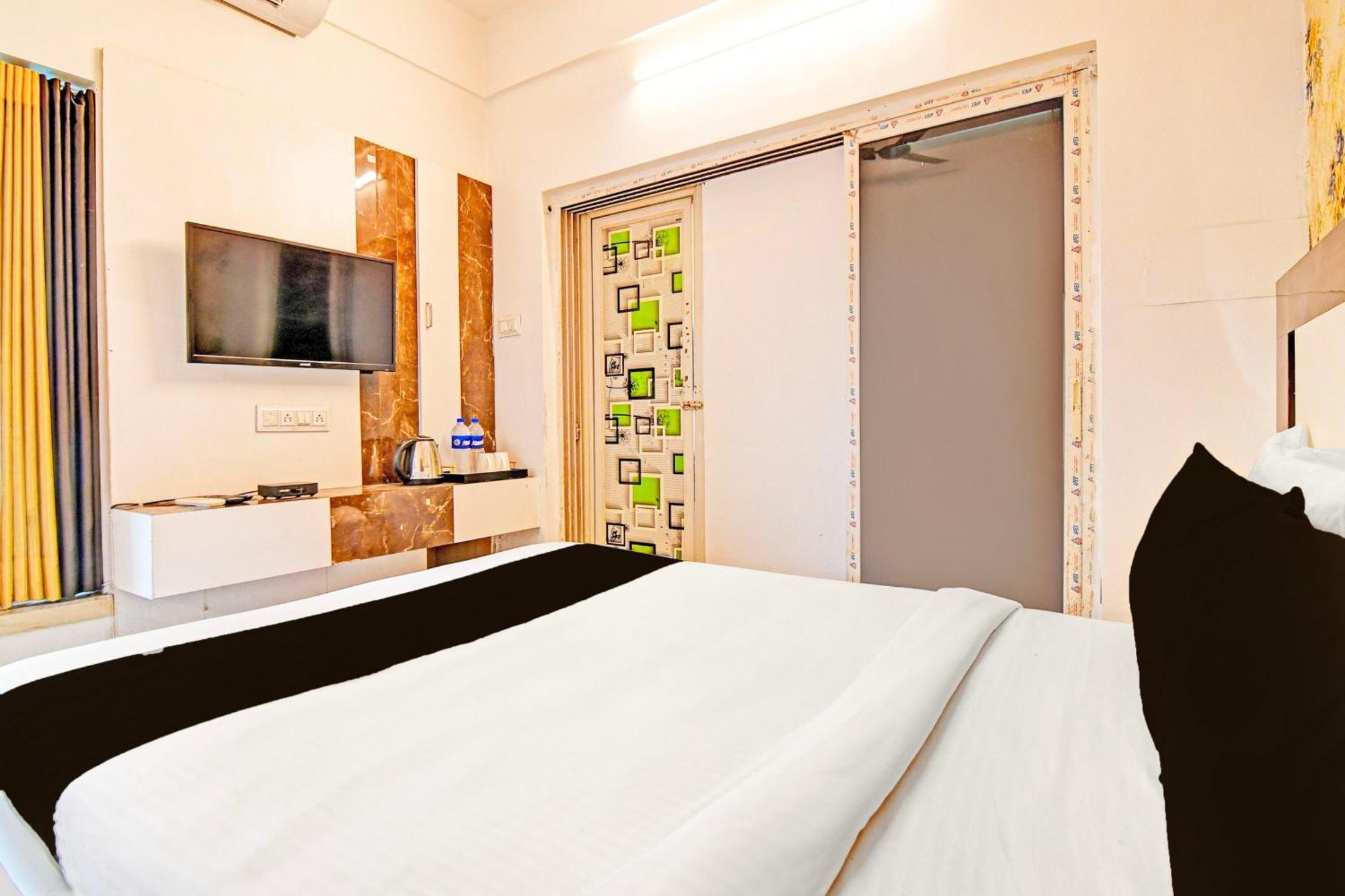 Super Hotel O Ruby Near Acropolis Mall Calcutta Eksteriør billede